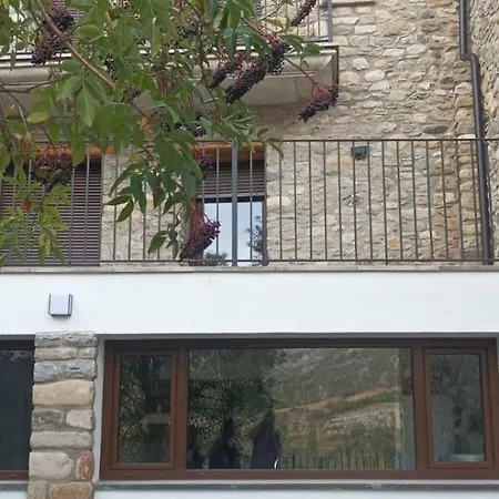 Casa Chumpon * La Puebla de Roda