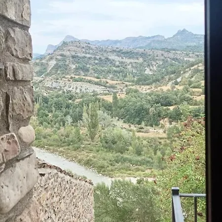 Casa Chumpon * La Puebla de Roda