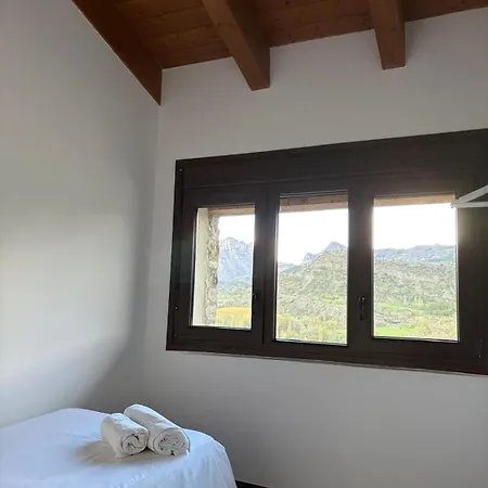 Casa Chumpon * La Puebla de Roda